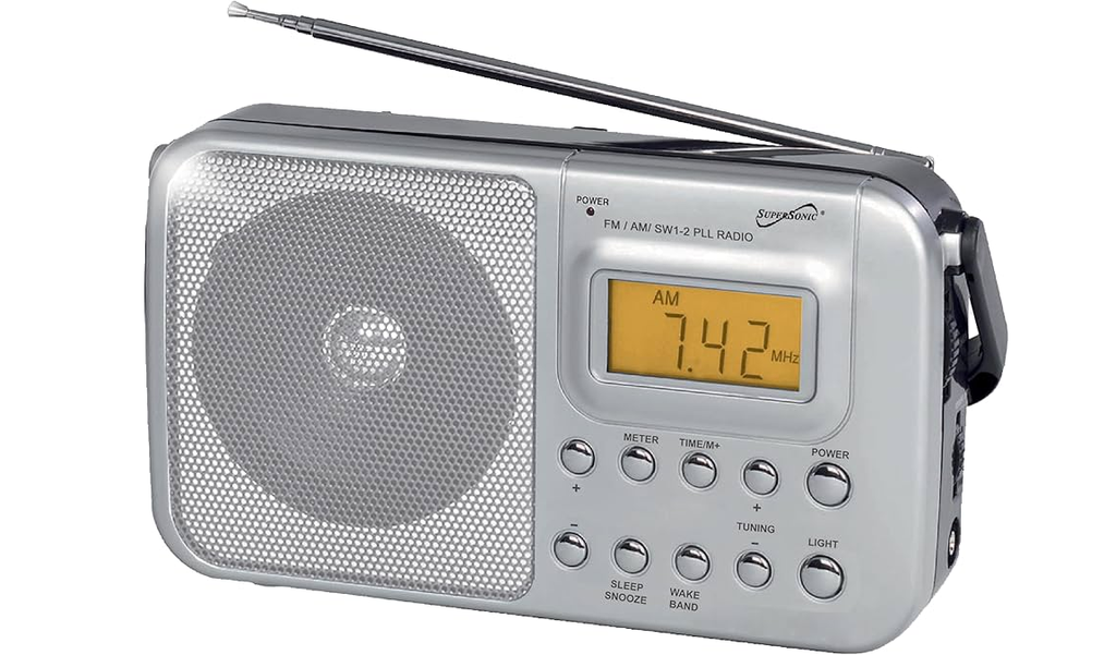 SUPERSONIC PORTABLE 4 BAND AM/FM/SW1-2 RADIO SILVER